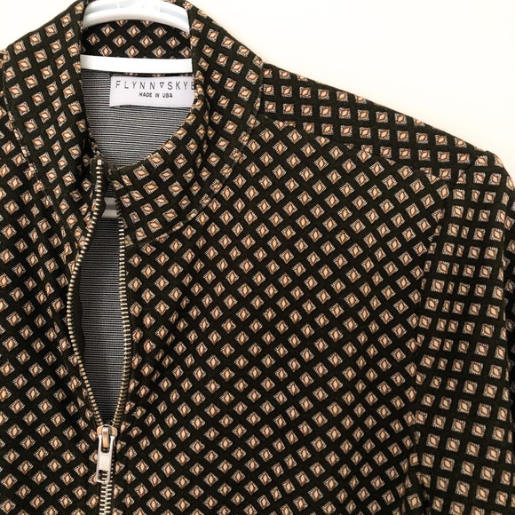 FLYNN SKYE CROPPED SWEATER - Picture 1 of 6